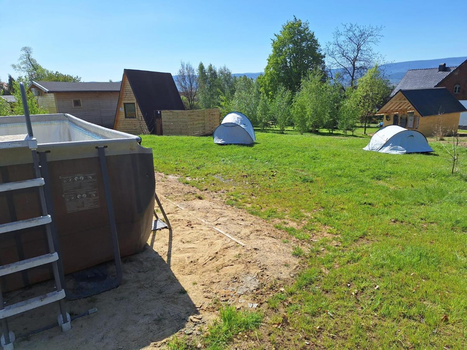 Camping, Zabierz Wlasny Namiot Kameralne Pole Namiotowe Z Basenem Kinem Plenerowym Miejscem Na Ognisko I Placem Zabaw Zywe Zwierzeta Agroturystyka Giebultow  Экстерьер фото
